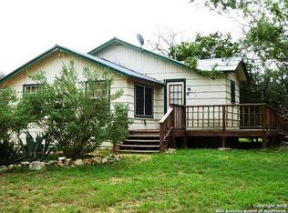 141 Robindale W, Bandera, TX 78003