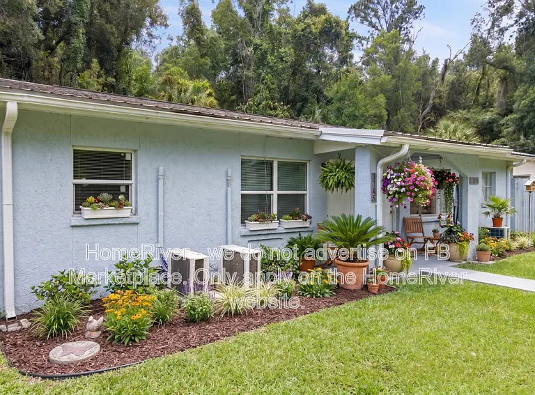 5745 Antoinette Ln — Photo 3