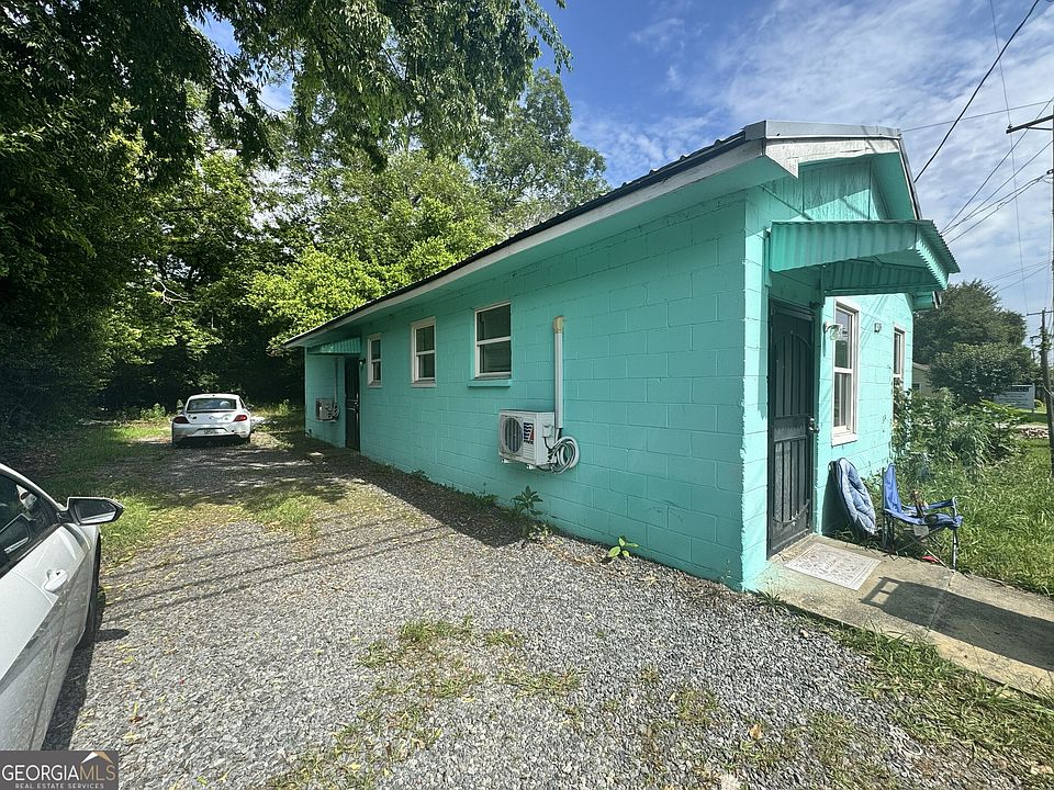 1st image of 303 Carver Dr