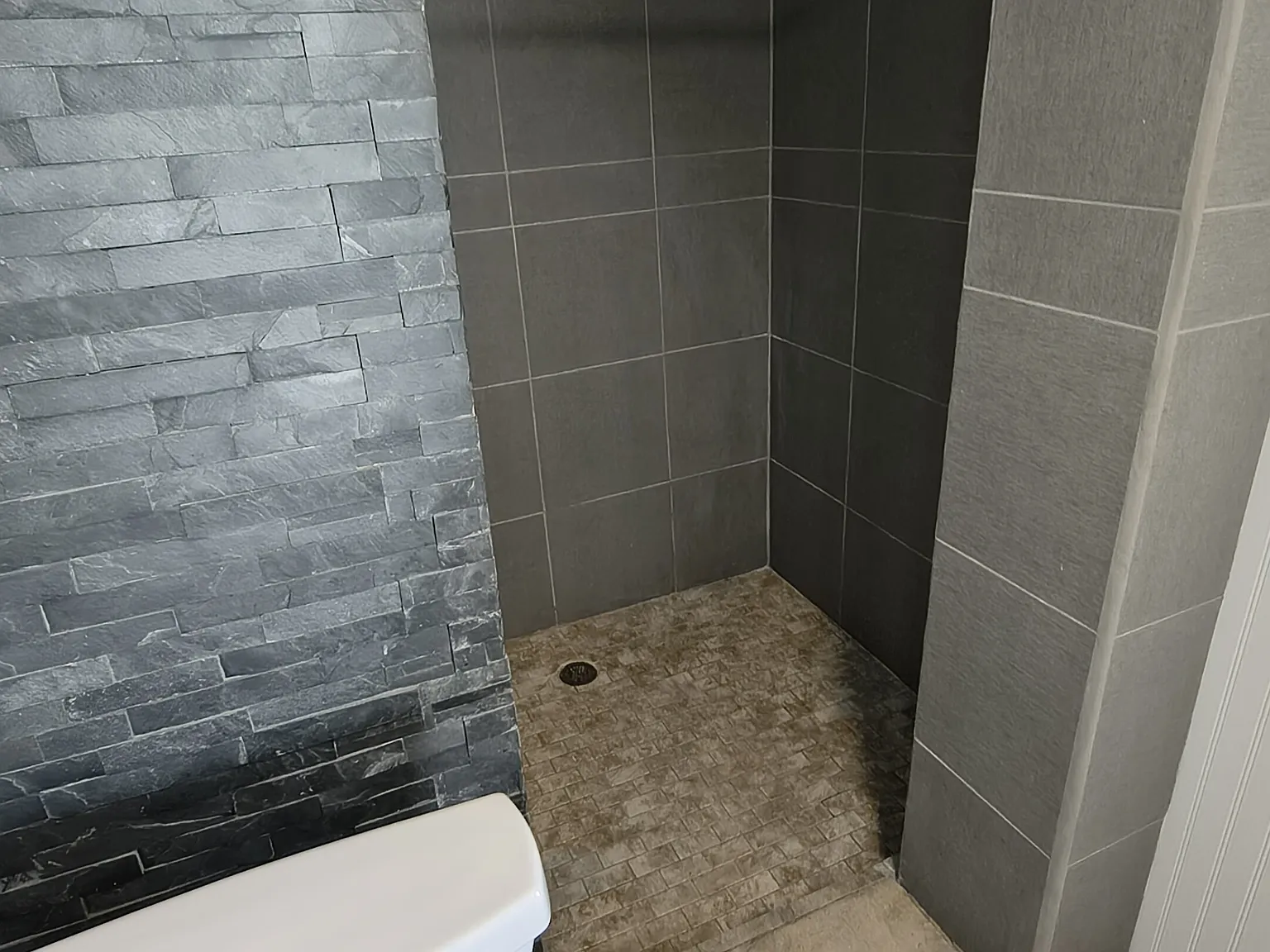 2 bed, 1284 sqft, $2,500 — Photo 4
