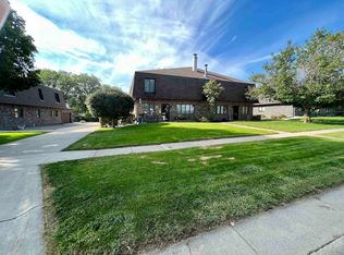 1813 Syracuse Ave, Norfolk, NE 68701