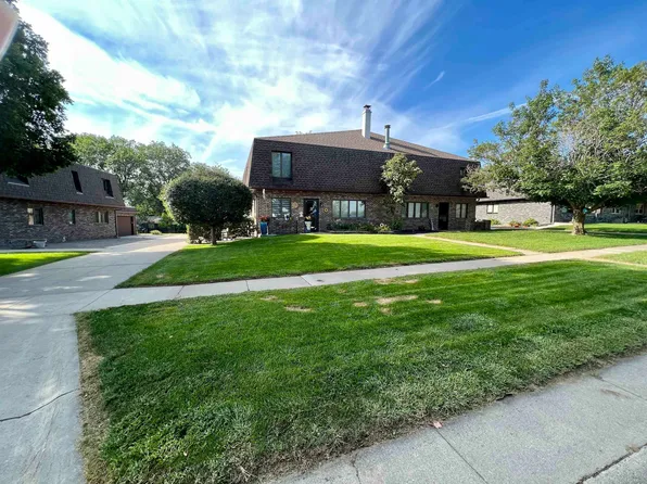 1813 Syracuse Ave, Norfolk, NE 68701