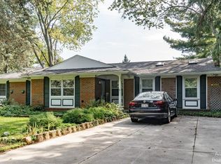 3465 Charing Cross Rd, Ann Arbor, MI 48108