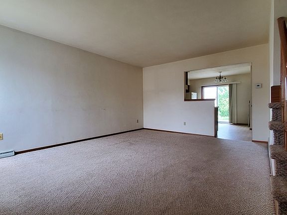 5th image of 1336-1342 Honeysuckle Ln #1336