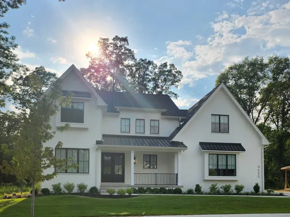 9660 Sweetspire Ave, Saint John, IN 46373