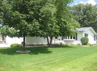 1109 Lake Shore Pl, Evansdale, IA