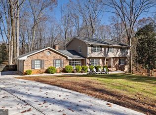 8965 Huntcliff Trce, Sandy Springs, GA 30350