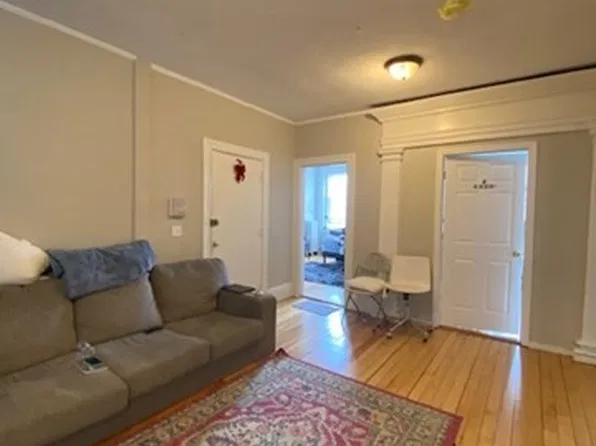 10 Glenville Ave #3R, Allston, MA 02134