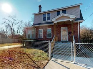 112 Leavitt St, Springfield, MA 01109