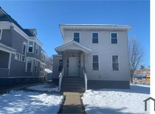 522 Park Ave APT 1, Rockford, IL 61103