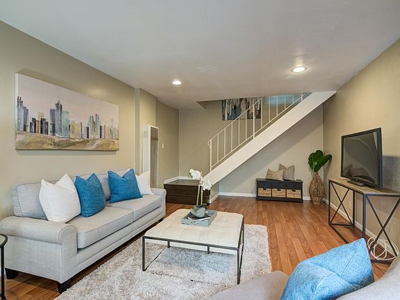 5th image of 3236 Parkhaven Dr