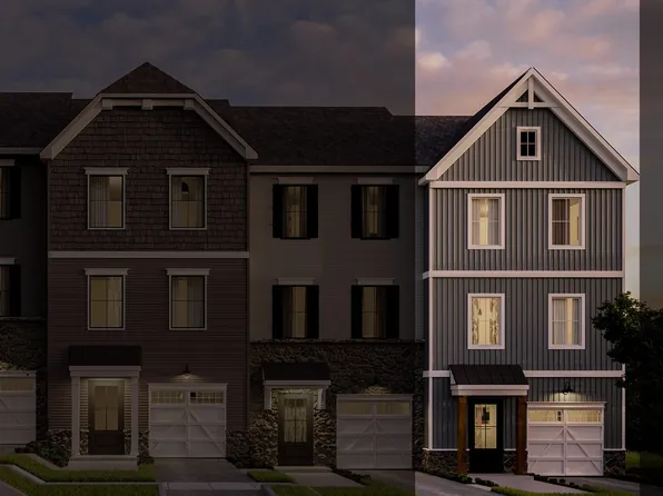 Hayward Farmhouse - End Plan, Kellerton Townhomes