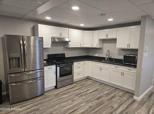 702 Perkins Pond Rd, Beach Lake, PA 18405