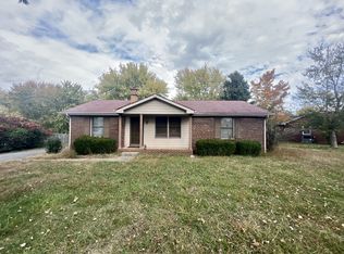 3705 Curtiswood Ln E, Springfield, TN 37172