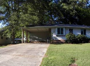 455 Lakewood Dr, Weaver, AL 36277