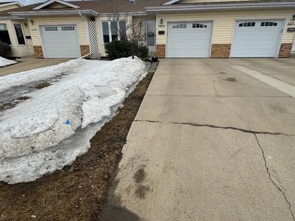 5403 W 47th St, Lacombe, AB T4L 1H5