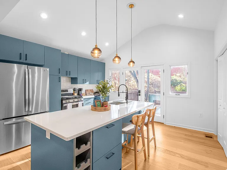 1330 Dean St — Photo 19
