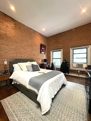 Rented by Douglas Elliman | media 7
