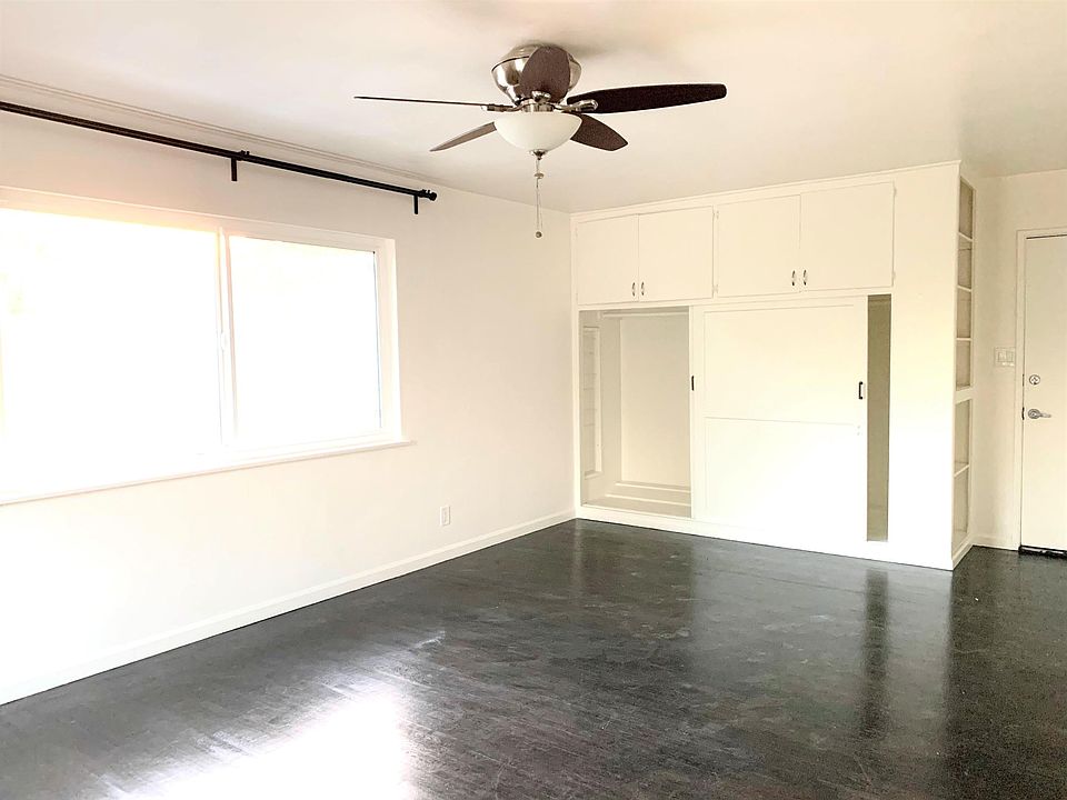 1st image of 430 N El Molino Ave #C