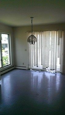4th image of 72 Clement St