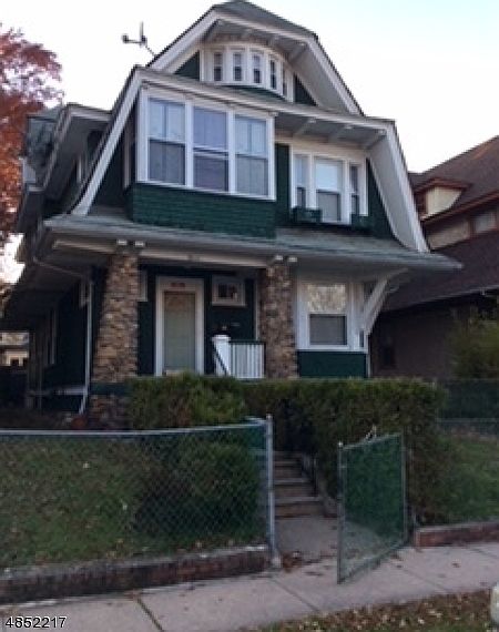 1st image of 11 Newfield St