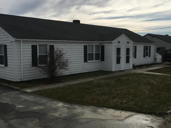 3 Vierra Ter, Middletown, RI 02842