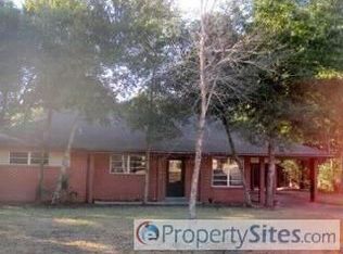 393 Andrew Dr, Valparaiso, FL 32580
