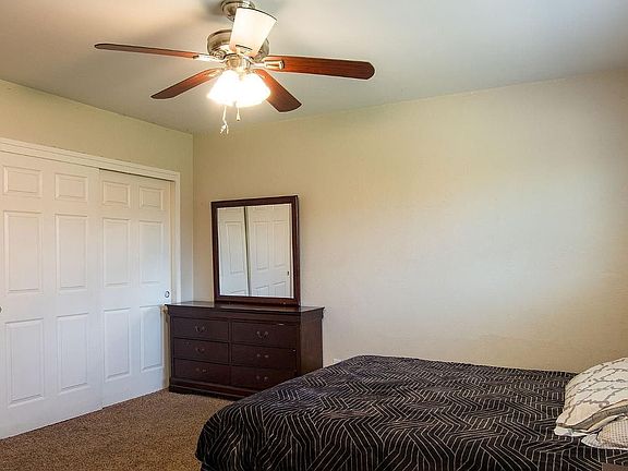 4th image of 1730 Oswell St