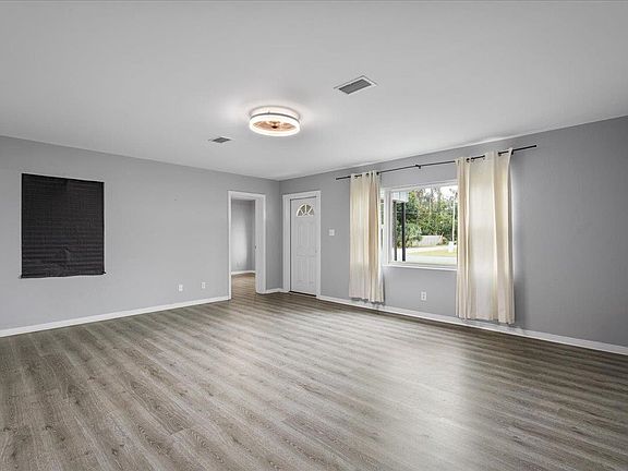 4th image of 1012 S Orange St