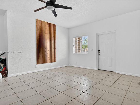5th image of 4902 Washington St #4