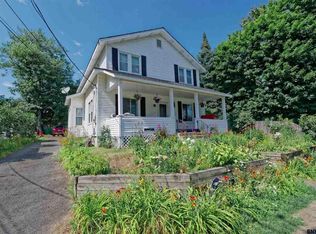 87 Park Ave, Latham, NY 12110