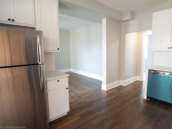 2nd image of 1312 N Greenview Ave APT 2R