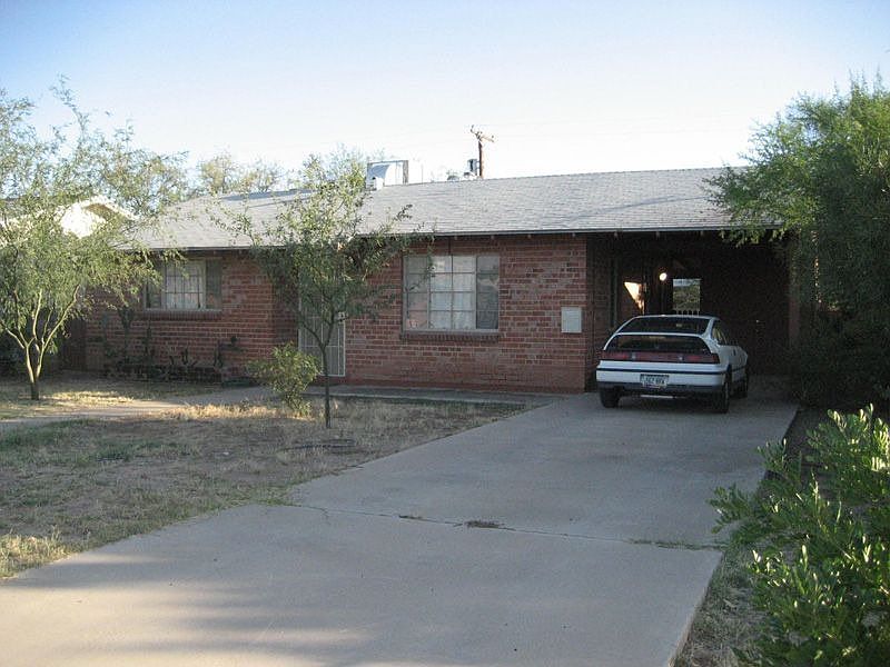 1st image of 2646 E 20th St