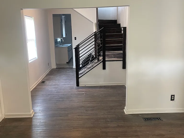 1131 Churchman Ave — Photo 4