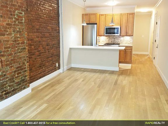 2nd image of 539 Henry St APT 1