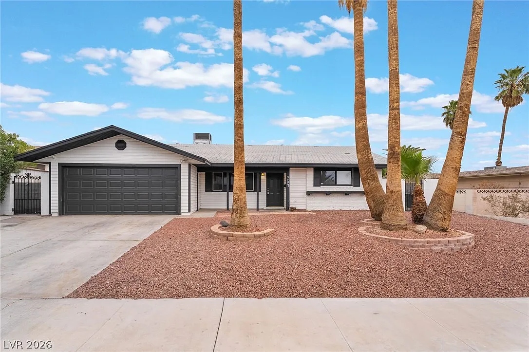 5 bed, 2.0 bath, 1855 sqft, $3,500 — Photo 1