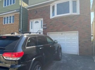 103 Bergen St, Harrison, NJ 07029