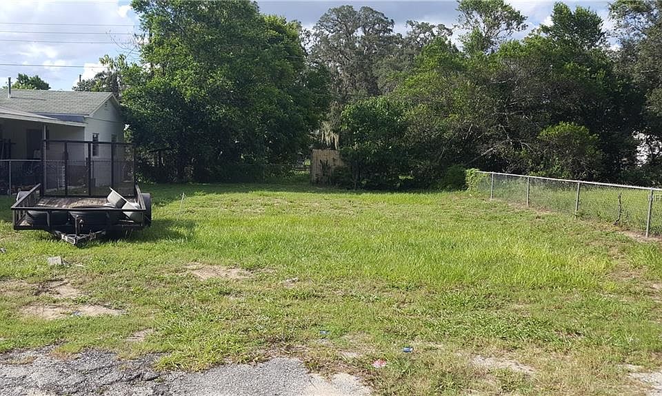 2nd image of 4806 3rd St