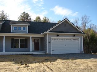 29 Longfellow Ln #11, Kennebunk, ME 04043