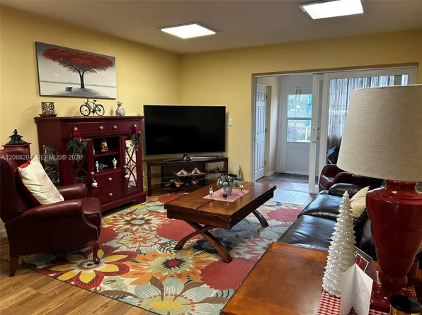 2941 Crosley Dr W APT H, West Palm Beach, FL 33415