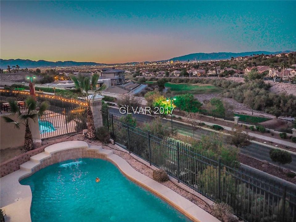 1st image of 2912 Carmelo Dr