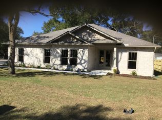 399 Yancey St, Fort Walton Beach, FL 32547