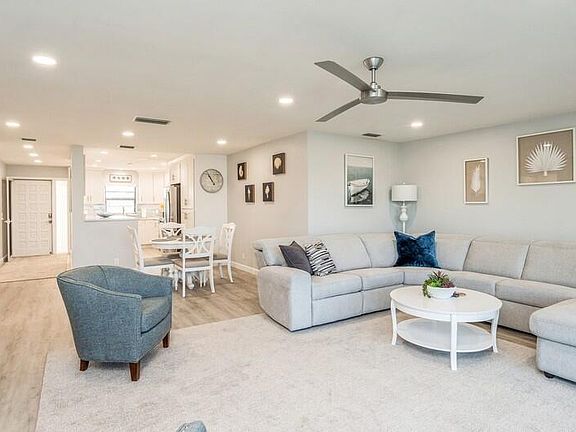 5th image of 200 Intracoastal Pl APT 305