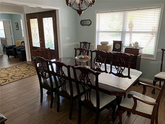 3rd image of 8706 Palisades Dr