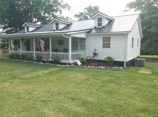 2856 Nub Garland Rd, Toccoa, GA 30577