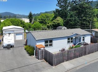 16183 W Hoffeldt Ln, Brookings, OR 97415