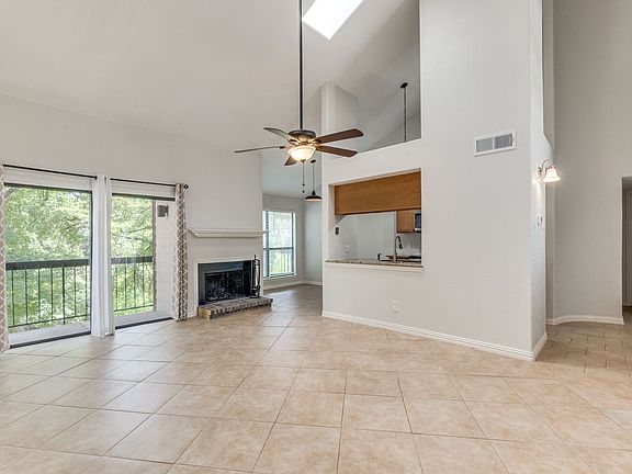 4th image of 9730 Whitehurst Dr #9