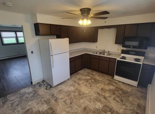 7 Sandy Dr #B, New Middletown, OH 44442