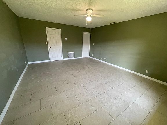3rd image of 1540 SW 40th Ave #B