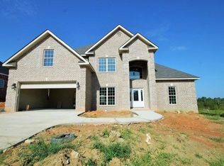 105 Falls Dr, Bonaire, GA 31005